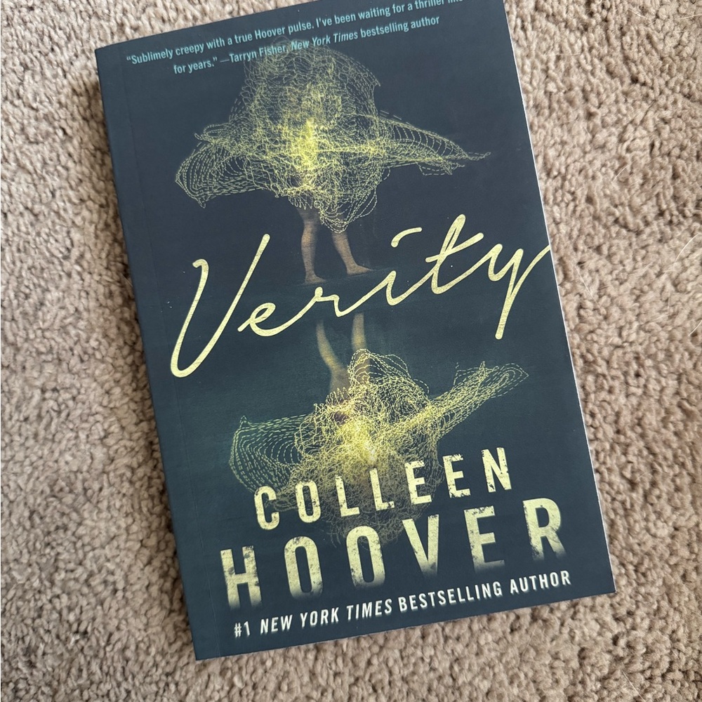 Verity Coleen Hoover paperback book